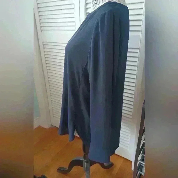 Banana Republic Navy Blue Long Sleeve Crewneck Pullover Blouse Medium Petite - Picture 8 of 12